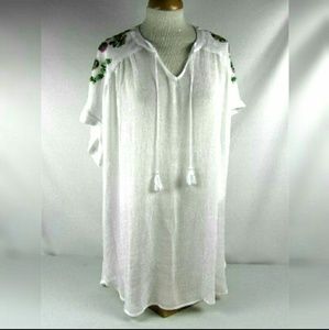 CJ Banks Sz 3X White Short Sleeve Embroidered Top